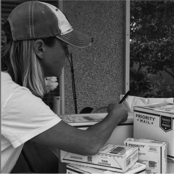 LIKE THIS LISTING TO JOIN MY NEXT LIVE SHOW! - Picture 5 of 12